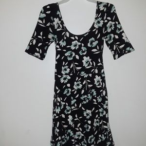 Sweet Floral Criss-cross Back Dress